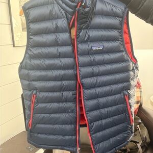 Patagonia Men's Dark Blue Quilted Vest with Red Trim